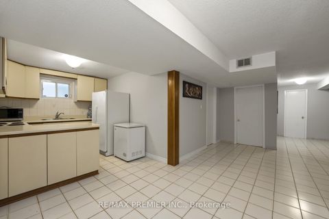 Photo 27 at 127 O'Connor Crescent, North Richvale, Richmond Hill