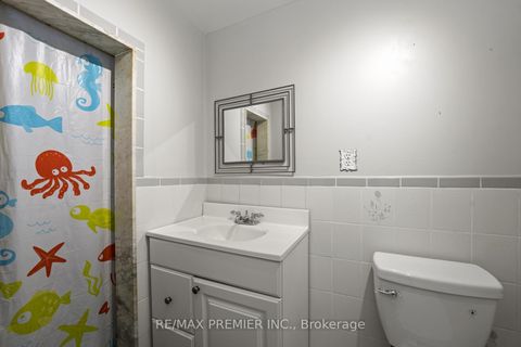 Photo 33 at 127 O'Connor Crescent, North Richvale, Richmond Hill