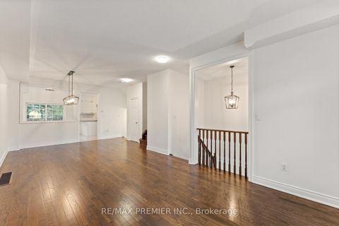 Photo 7 at 34 George Bogg Road, East Woodbridge, Vaughan