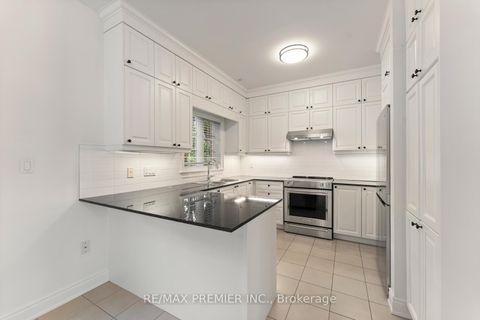 Photo 17 at 34 George Bogg Road, East Woodbridge, Vaughan