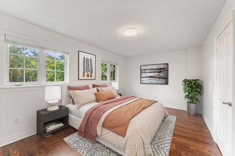Photo 27 at 34 George Bogg Road, East Woodbridge, Vaughan