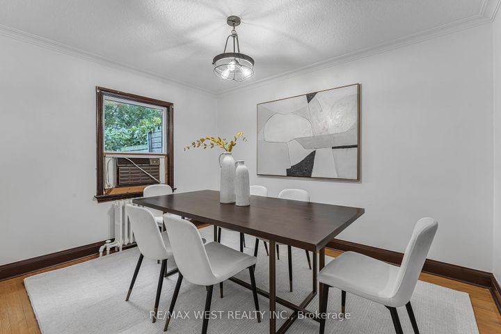 Photo 7 at 215 Jane Street, Bloor West Village, Toronto