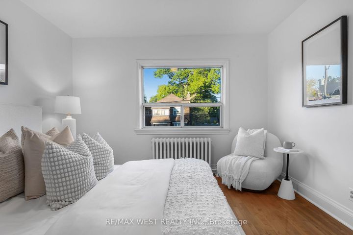 Photo 18 at 215 Jane Street, Bloor West Village, Toronto