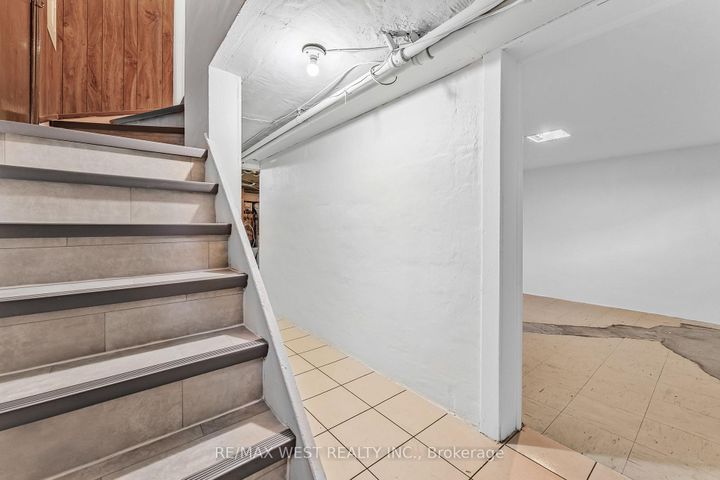 Photo 26 at 215 Jane Street, Bloor West Village, Toronto