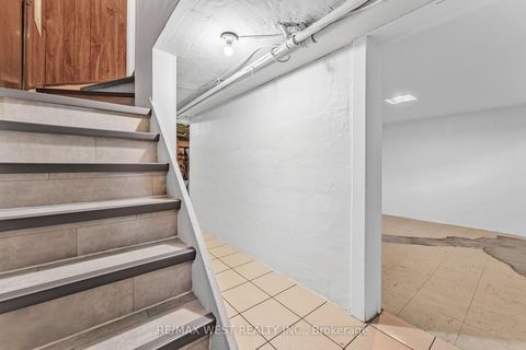 Photo 26 at 215 Jane Street, Bloor West Village, Toronto