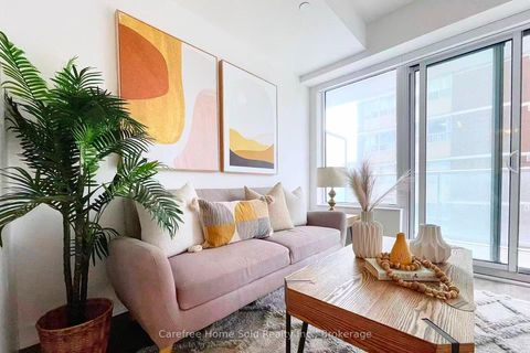 Photo 3 at 908 - 195 Redpath Avenue, Mount Pleasant West, Toronto