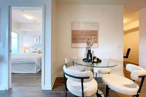 Photo 10 at 908 - 195 Redpath Avenue, Mount Pleasant West, Toronto