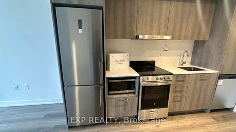 Photo 5 at 1705 - 195 Commerce Street, Vaughan Corporate Centre, Vaughan Photo 5 at 1705 - 195 Commerce Street, Vaughan Corporate Centre, Vaughan