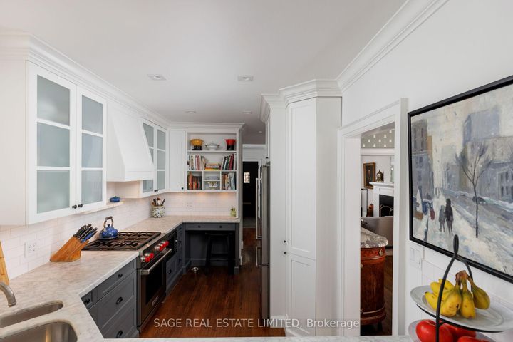 Photo 25 at 35 Grenview Boulevard N, Kingsway South, Toronto