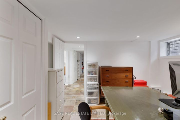 Photo 47 at 35 Grenview Boulevard N, Kingsway South, Toronto