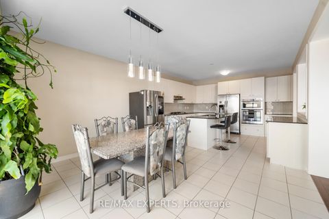 Photo 11 at 2144 Dale Road, Alcona, Innisfil