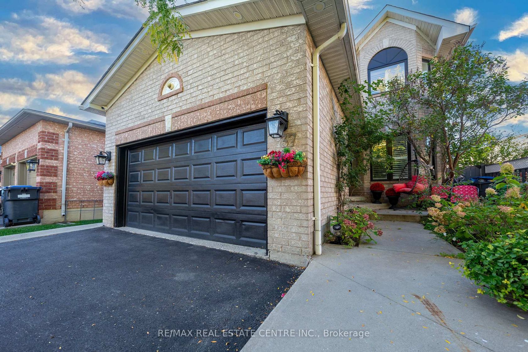 37 Pebblestone Circle, Brampton West, Brampton 2