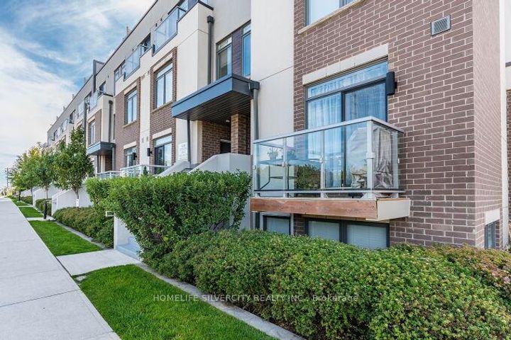 Photo 1 at 104 - 3058 Sixth Line, GO Glenorchy, Oakville