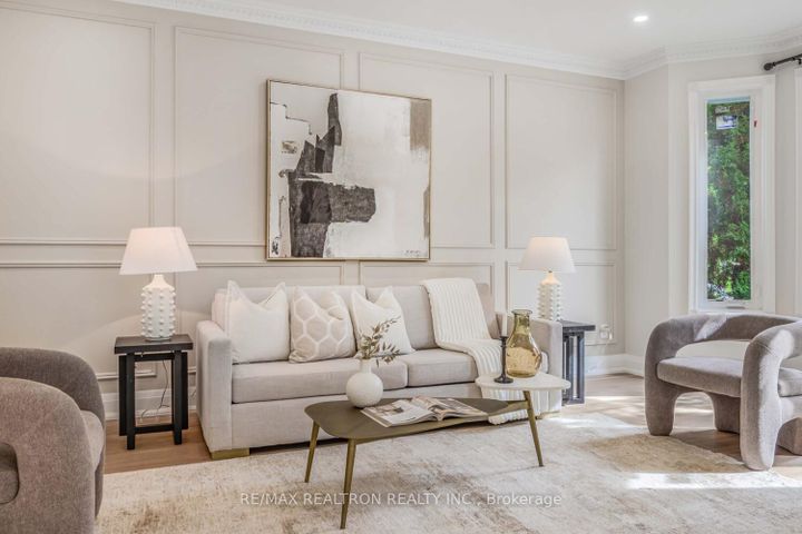 Photo 2 at 20 Pathlane Road, Langstaff, Richmond Hill