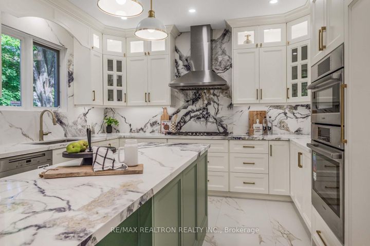 Photo 9 at 20 Pathlane Road, Langstaff, Richmond Hill