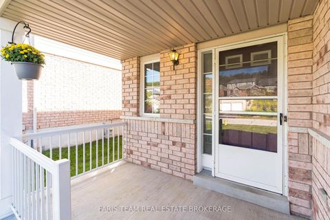 Photo 3 at 33 Bird Street, Edgehill Drive, Barrie