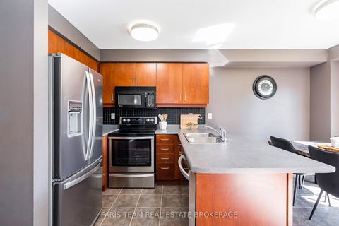 Photo 5 at 33 Bird Street, Edgehill Drive, Barrie