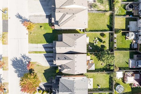 Photo 28 at 33 Bird Street, Edgehill Drive, Barrie Photo 28 at 33 Bird Street, Edgehill Drive, Barrie