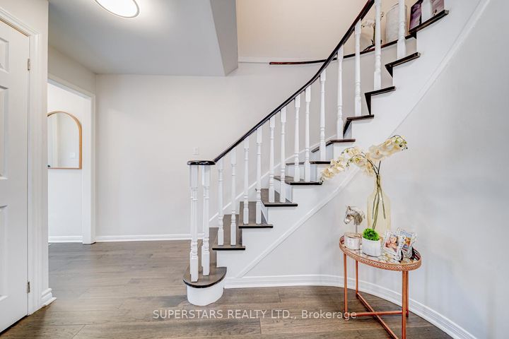 Photo 11 at 115 Major Button's Drive, Amberglen, Markham