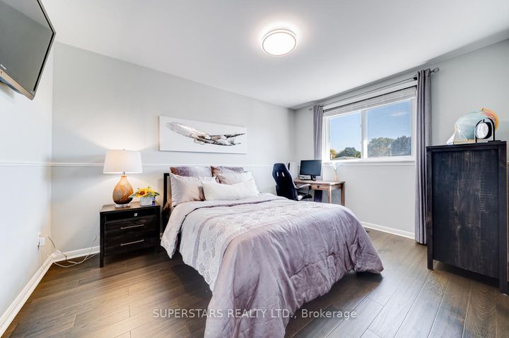 Photo 15 at 115 Major Button's Drive, Amberglen, Markham