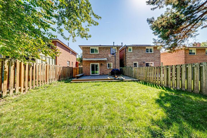 Photo 28 at 115 Major Button's Drive, Amberglen, Markham