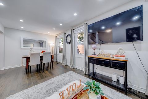 Photo 4 at 115 Major Button's Drive, Amberglen, Markham