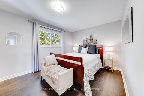 Photo 13 at 115 Major Button's Drive, Amberglen, Markham