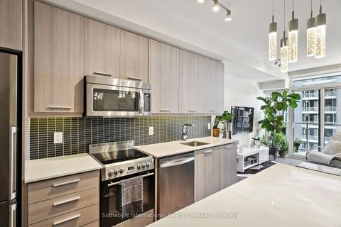 Photo 5 at 903 - 105 George Street, Moss Park, Toronto