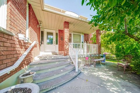 Photo 1 at 300 Belview Avenue, East Woodbridge, Vaughan