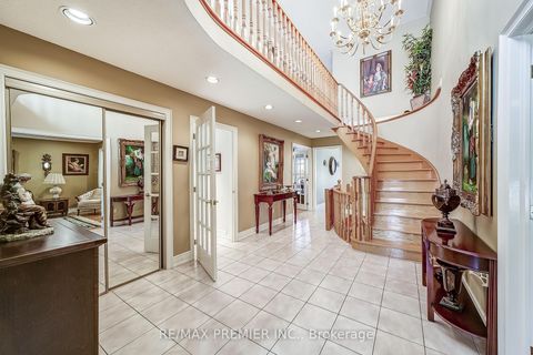 Photo 3 at 300 Belview Avenue, East Woodbridge, Vaughan