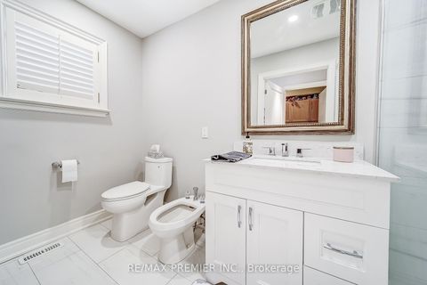 Photo 5 at 300 Belview Avenue, East Woodbridge, Vaughan