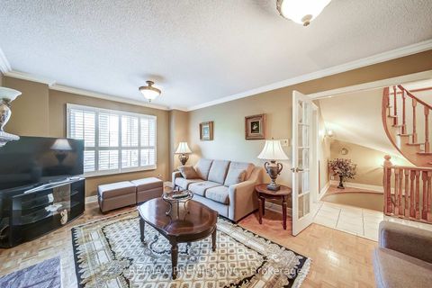 Photo 8 at 300 Belview Avenue, East Woodbridge, Vaughan