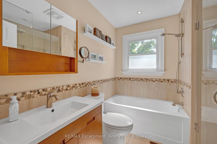 Photo 21 at 2482 Waterford Street, WO West, Oakville