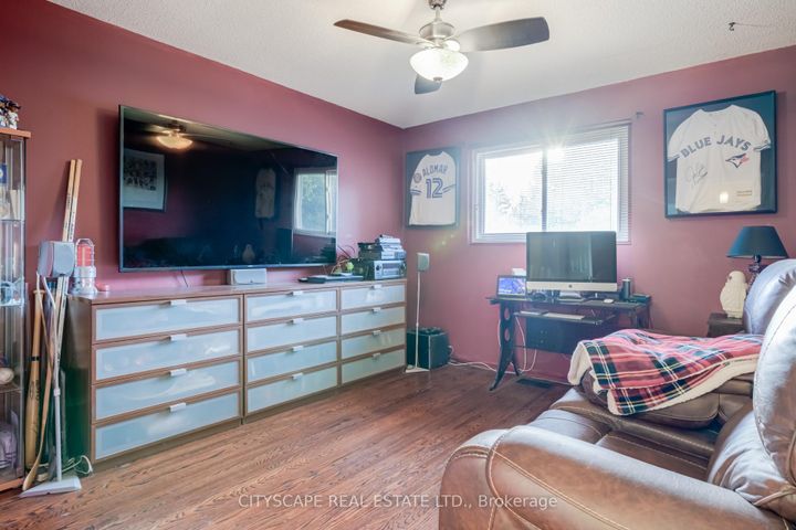 Photo 16 at 22 Jade Crescent, Northgate, Brampton