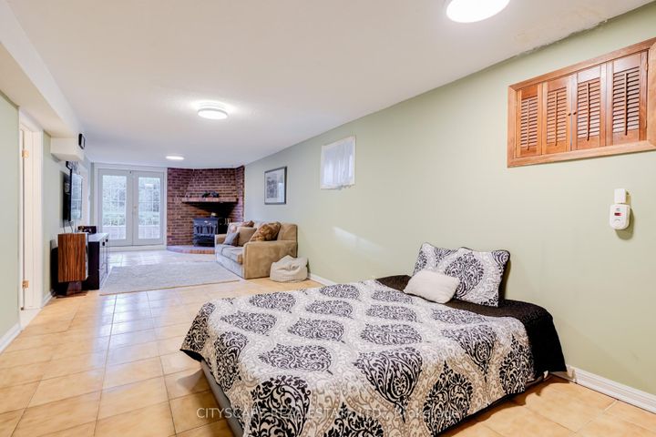 Photo 24 at 22 Jade Crescent, Northgate, Brampton