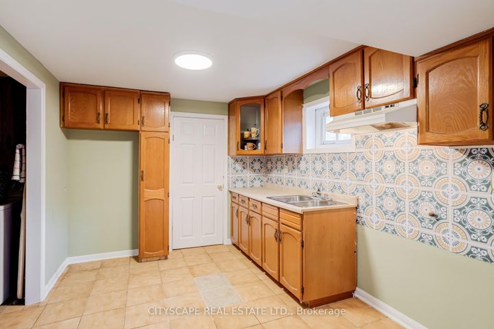 Photo 27 at 22 Jade Crescent, Northgate, Brampton