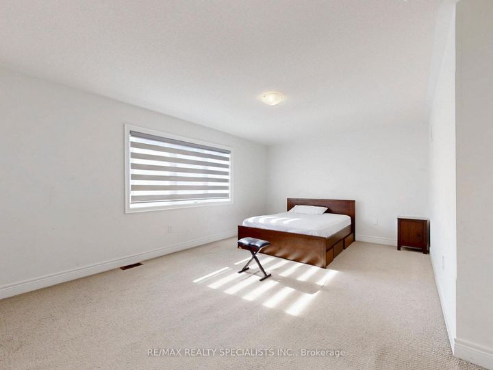 Photo 19 at 33 Tiger Crescent, Wellington North, Brampton