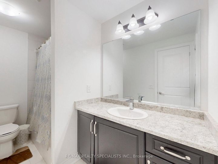 Photo 28 at 33 Tiger Crescent, Wellington North, Brampton