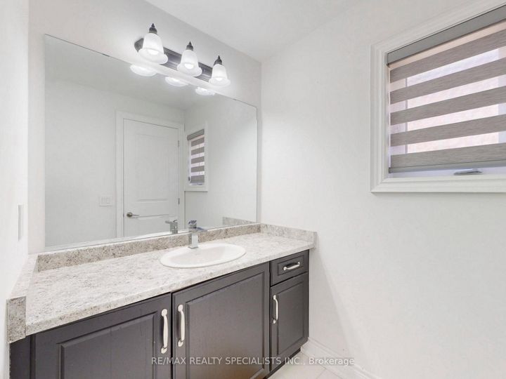 Photo 29 at 33 Tiger Crescent, Wellington North, Brampton
