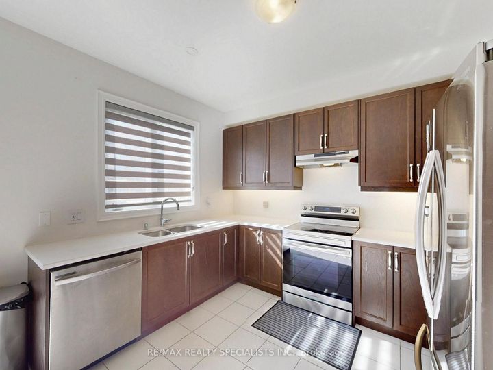Photo 33 at 33 Tiger Crescent, Wellington North, Brampton