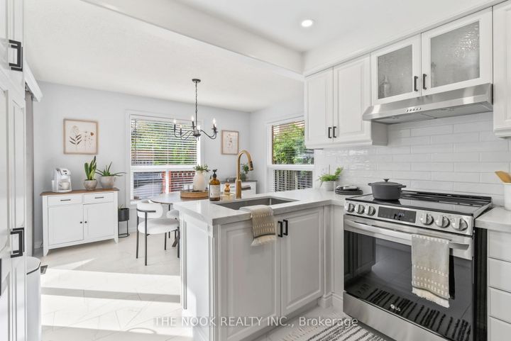 Photo 12 at 1090 Benton Crescent, Liverpool, Pickering