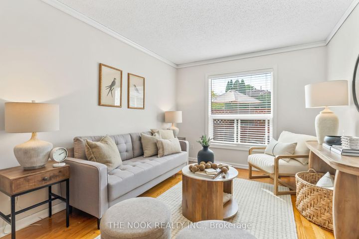 Photo 16 at 1090 Benton Crescent, Liverpool, Pickering