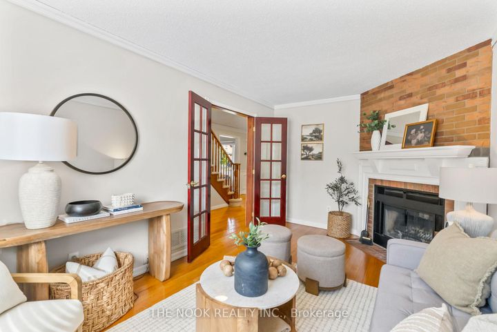 Photo 17 at 1090 Benton Crescent, Liverpool, Pickering