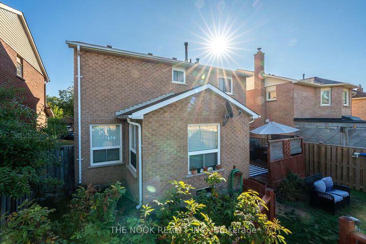 Photo 43 at 1090 Benton Crescent, Liverpool, Pickering
