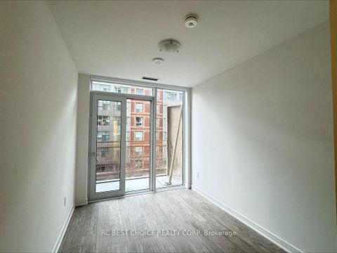 Photo 5 at 410 E - 70 Princess Street, Waterfront Communities C8, Toronto