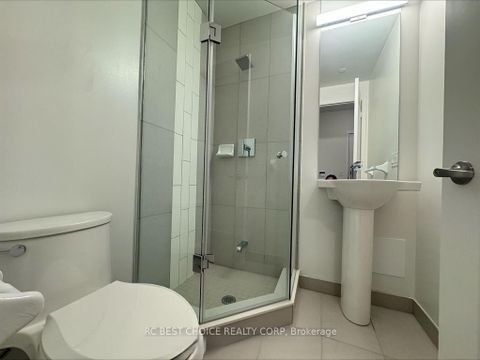 Photo 6 at 410 E - 70 Princess Street, Waterfront Communities C8, Toronto