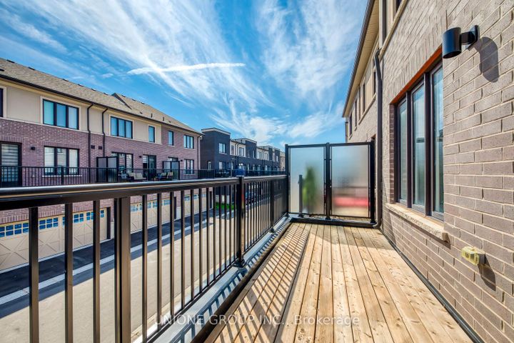 Photo 9 at 1344 William Halton Parkway, NW Northwest, Oakville
