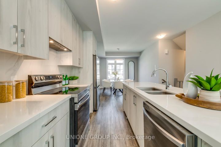 Photo 18 at 1344 William Halton Parkway, NW Northwest, Oakville