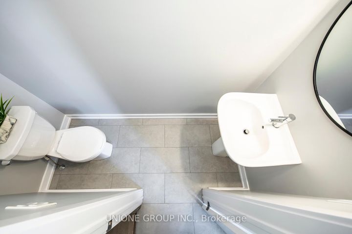 Photo 21 at 1344 William Halton Parkway, NW Northwest, Oakville