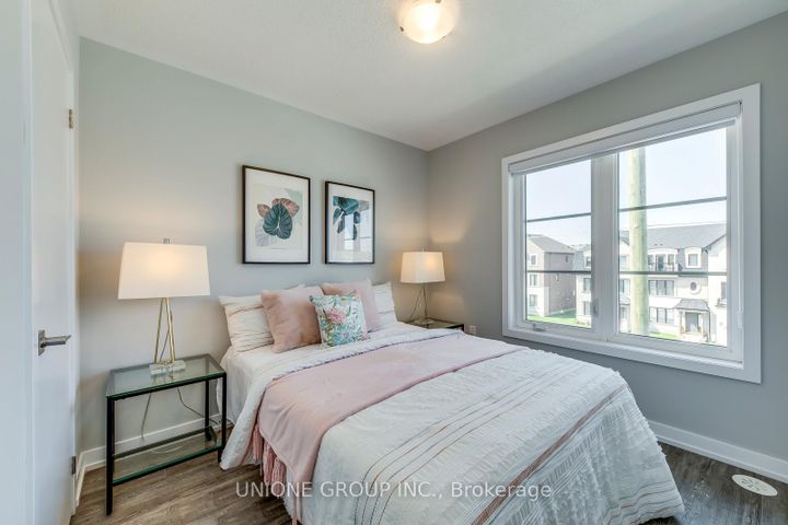 Photo 32 at 1344 William Halton Parkway, NW Northwest, Oakville